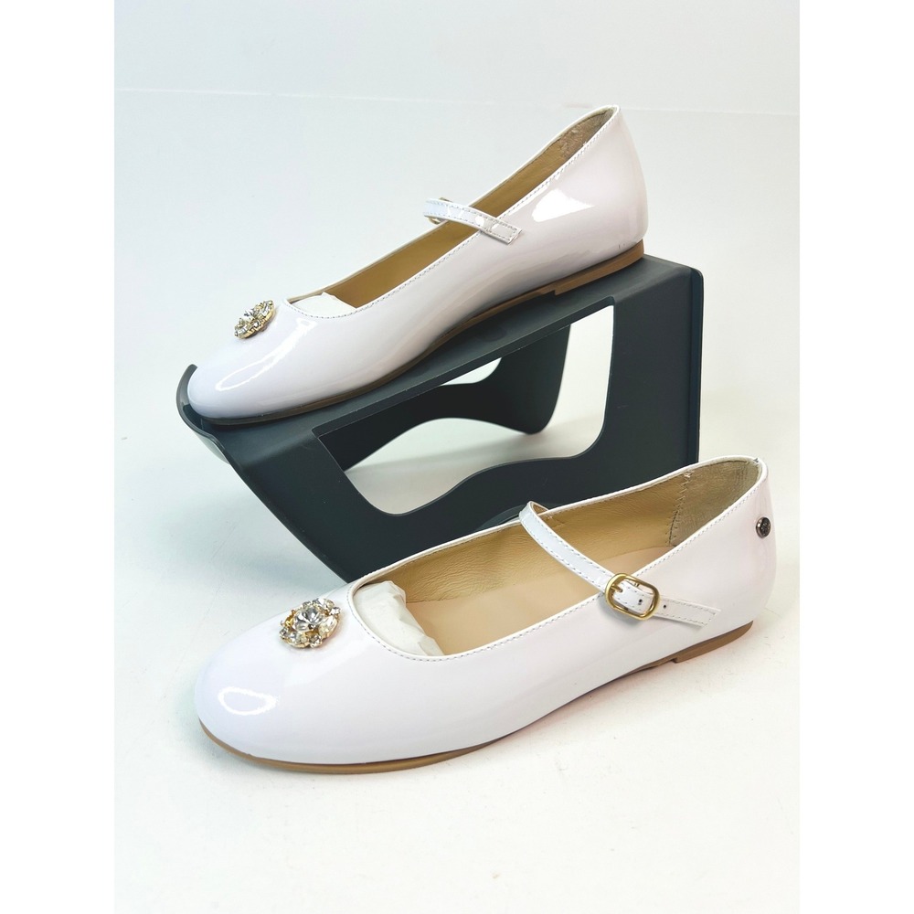 Manuela de Juan White Patent Leather Crystal Medallion Mary Jane Flats US 5